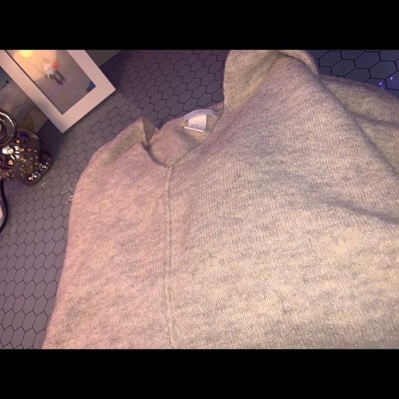 oversized tan sweater - Picture 3 of 4